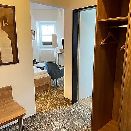 Hotel Dom 3*